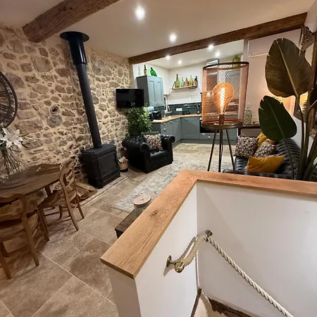 بيت للعطل The Wine Makers House Pomérols